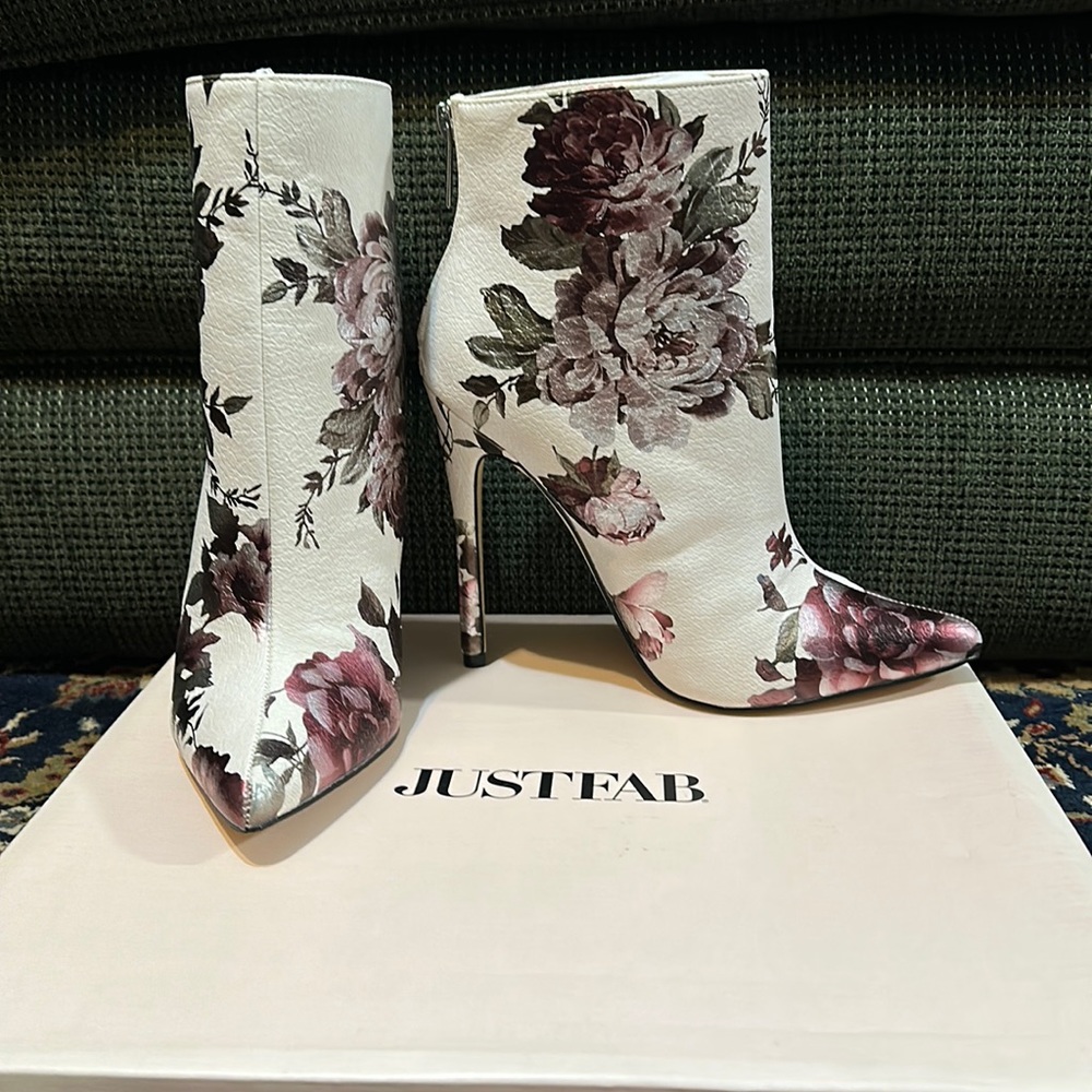 JustFab